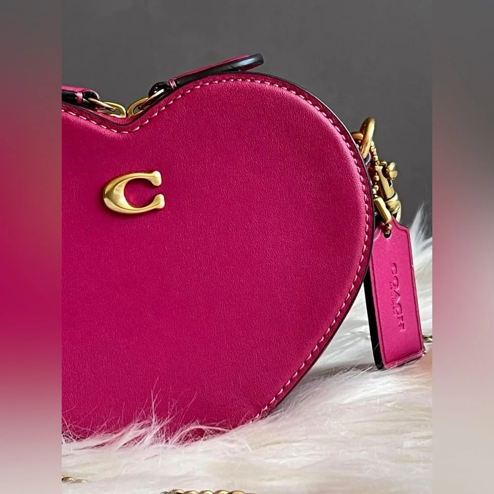 CE765 - Coach Heart Crossbody 14 - Picture 3 of 12